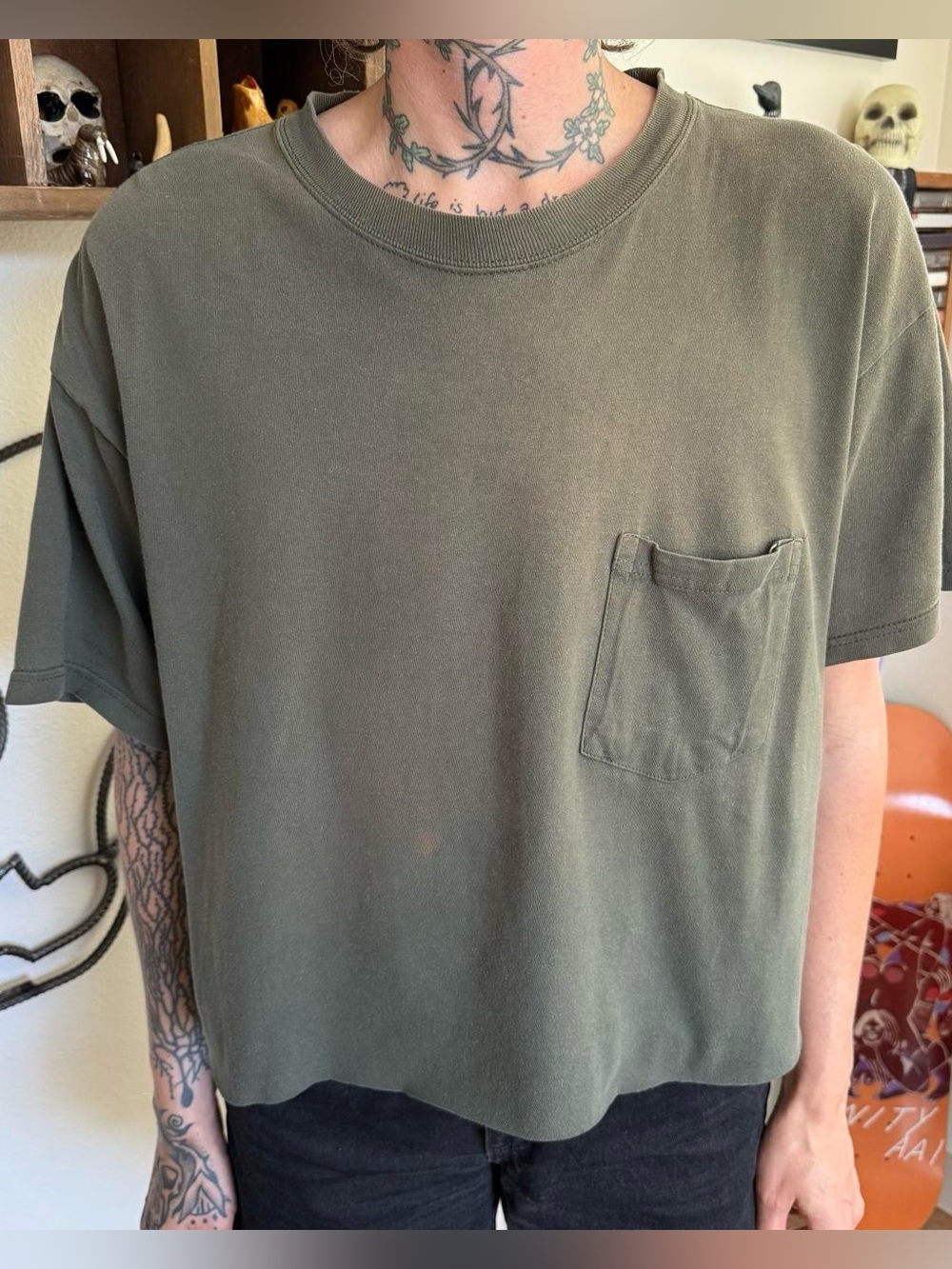 Vintage Y2K Cropped Boxy Faded Olive Green Pocket Tee ~ Size Large